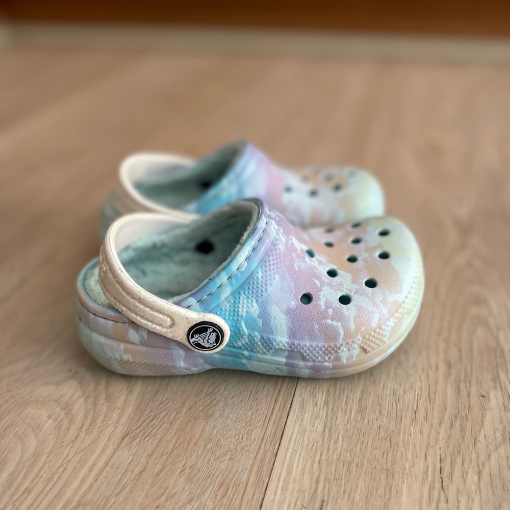 Crocs Kids Pastel Fleece Lined Clog Shoes C8